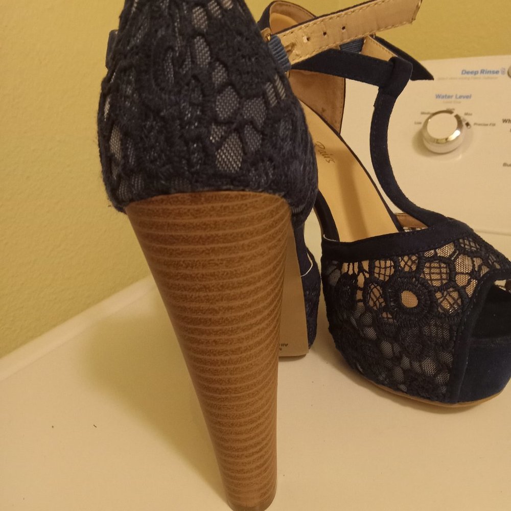 Dream paris heels in dark blue size 8 1/2 - Picture 6 of 6